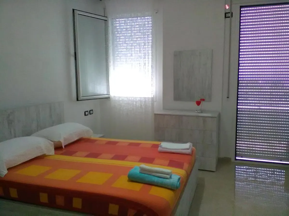 Lindita'S Seaview Apartment 2 Vlore