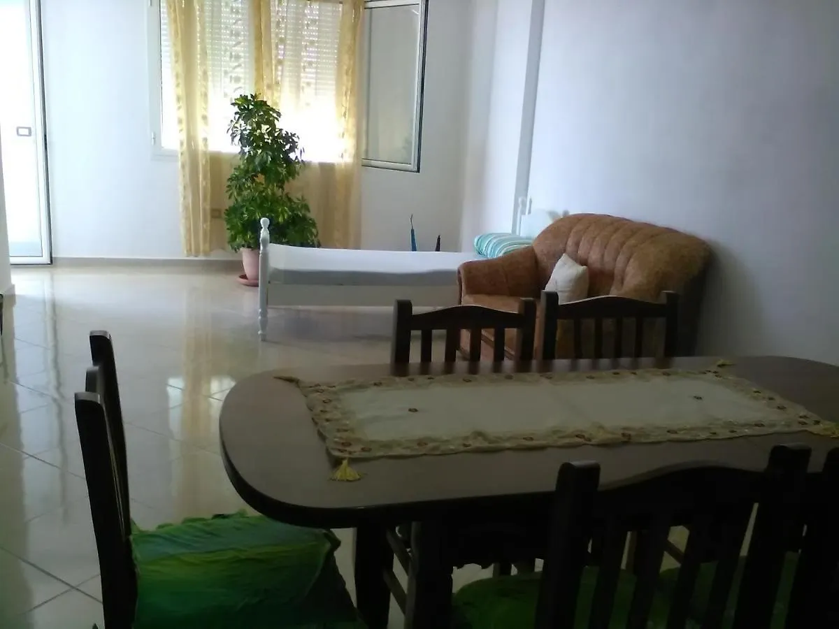 Lindita'S Seaview Apartment 2 Vlore 0*,